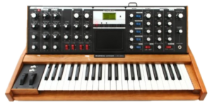 Minimoog Voyager